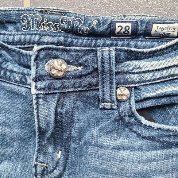 Miss Me Signature Rise Boot Cut Sequin & Embroidered Pockets Blue Denim Jeans 28 - Picture 12 of 16